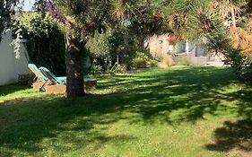 L'Annexe, F2 Avec Jardin, 800 M De La Plage